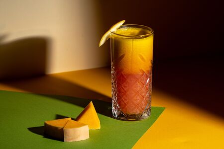 Сок свежевыжатый Апельсин, морковь и корица