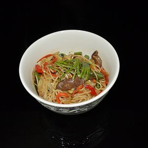 Wok с говядиной