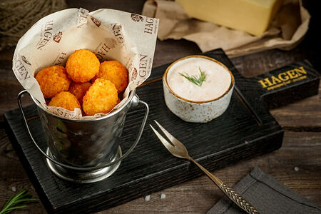 Мясные шарики с сыром