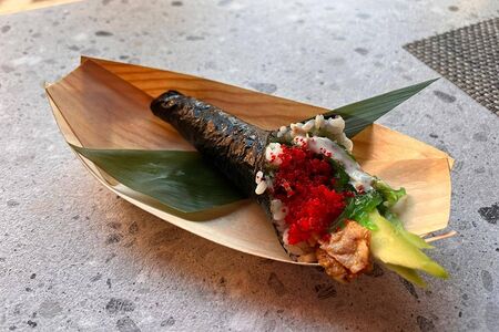 Темаки Угорь