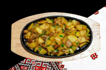 Картофель, жаренный на сале