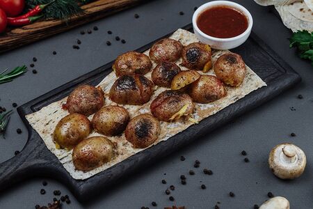 Шашлык из молодого картофеля