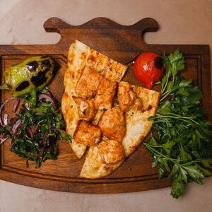 Курица барбекю (Tavuk Izgara)