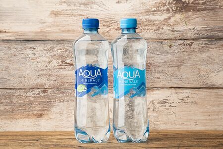 Вода Святой источник негазированная