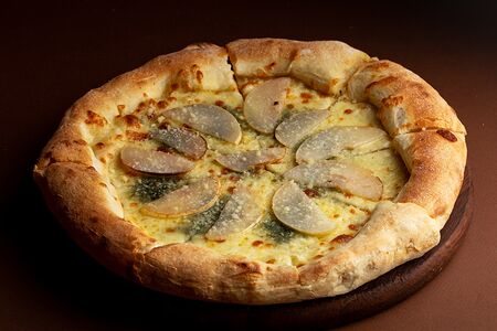 Пицца Груша и горгонзола