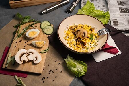 Салат с кальмаром