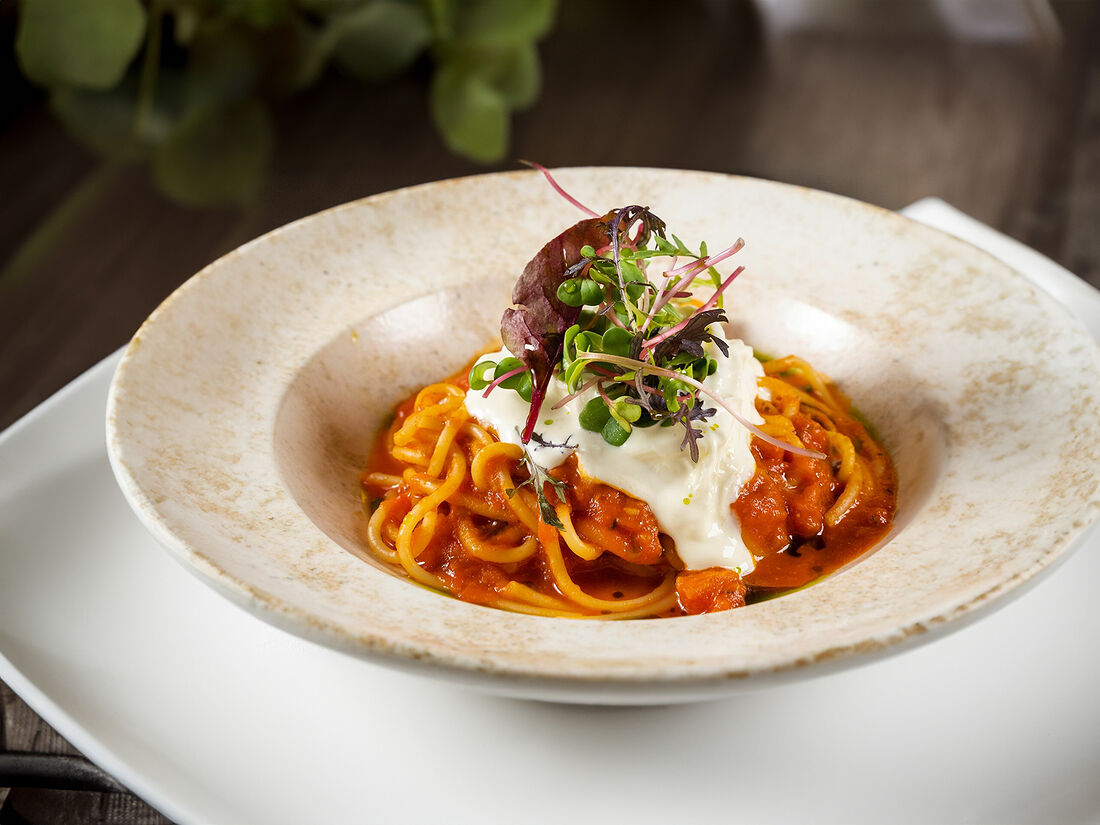 Караоке белиссимо пятигорск. Van gogh ресторан. Республика бар новосибирск ленина 6. Кафе белиссимо пятигорск. Ресто кафе москва.