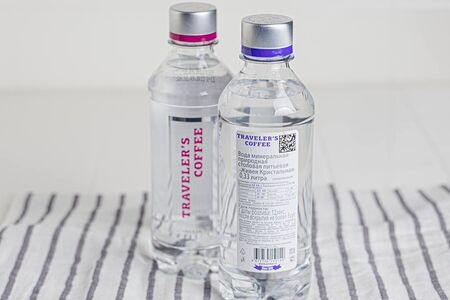 Вода Travelers Coffee с газом