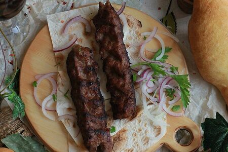 Люля-кебаб из баранины и говядины