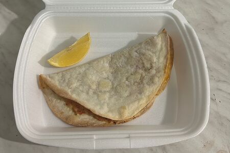 Лагмаджо куриное с сыром сулугуни