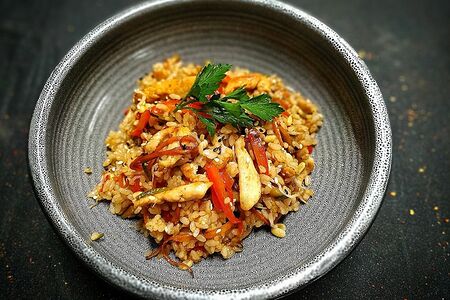 Рис с курицей и овощами