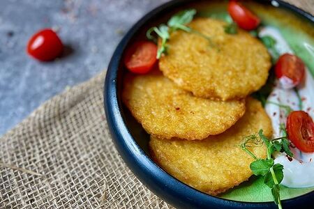 Драники со сметаной