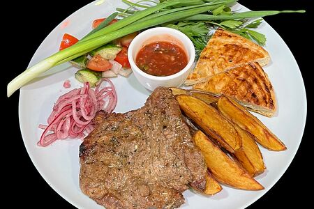 Стейк из cвинoй шеи