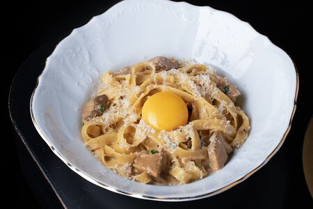 Феттучини с белыми грибами