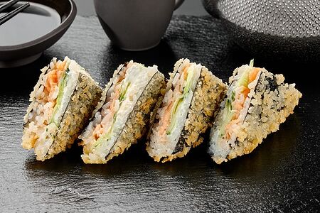 Онигири темпура с креветкой