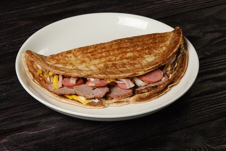 Пицца сборная со свининой