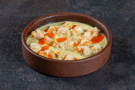 Тигровые креветки в соусе чкмерули