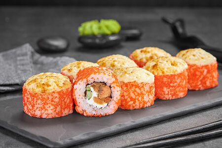 Ролл Монако запеченный