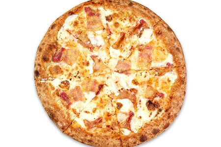 Пицца Бекон и четыре сыра на традиционном тесте