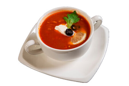 Солянка сборная мясная