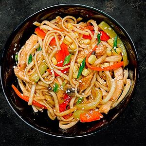 Wok с курицей