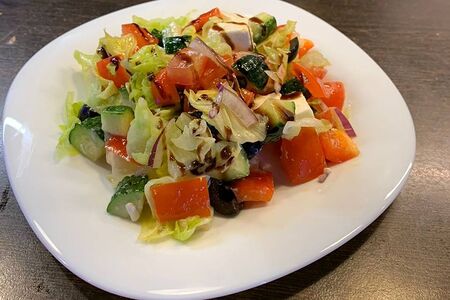 Салат греческий