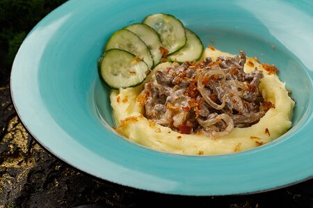 Бефстроганов