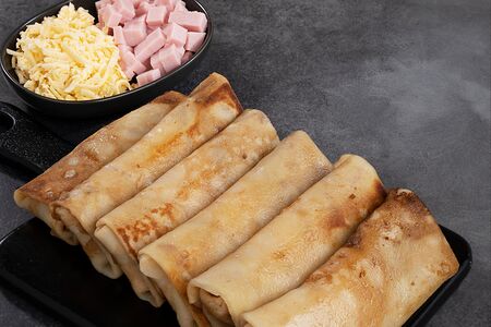 Блинчики с сыром и ветчиной