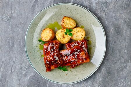 Свиные ребрышки в азиатском соусе