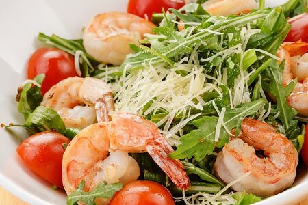 Салат Руккола с креветками
