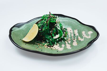 Чука с ореховым соусом