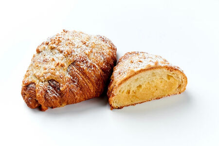 Круассан миндальный