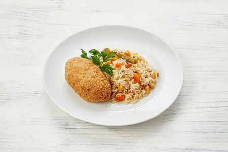Зраза из индейки с крем-чизом с рисом и овощами