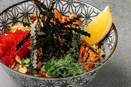 Донбури с лососем