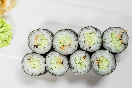 Хосомаки Огурец