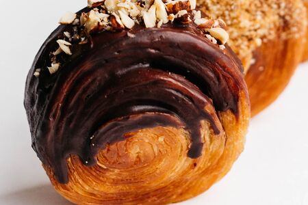 Круассан круглый с шоколадом