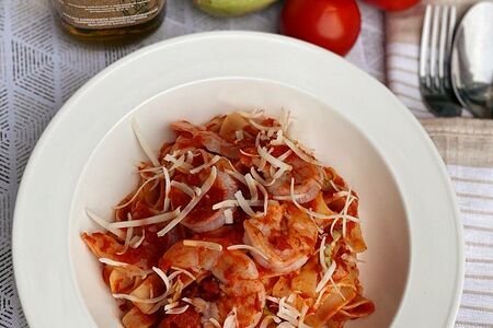 Феттучини с тигровыми креветками