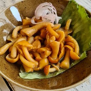 Ассорти из маринованных грибов