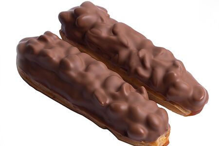 Эклер Сникерс 1 шт