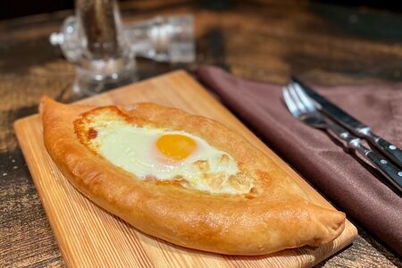 Хачапури по-аджарски