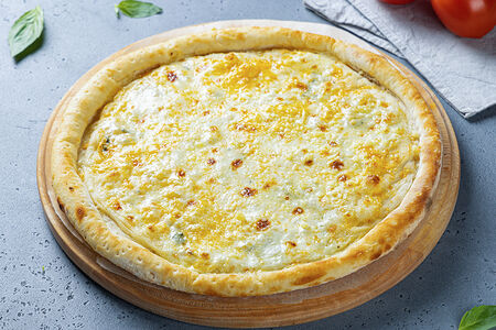 Пицца Четыре сыра с горгонзолой