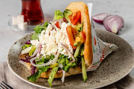 Дёнер в лепёшке с курицей