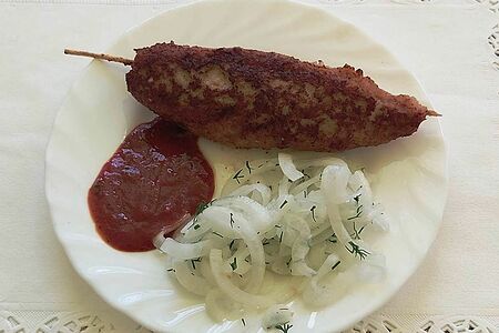 Люля-кебаб из курицы на шпажках