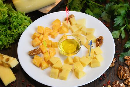 Сырные вензеля