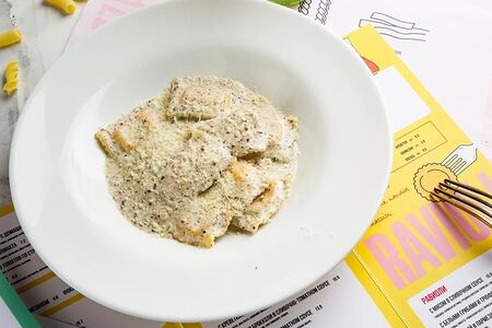 Равиоли с белыми грибами и трюфельным соусом