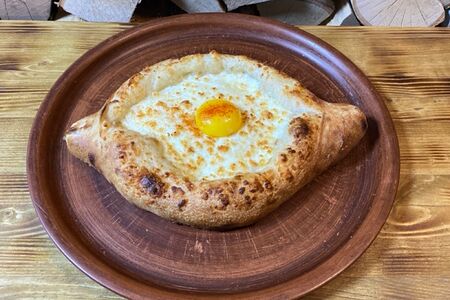 Хачапури по-аджарски