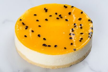 Мини-чизкейк Манго-маракуйя