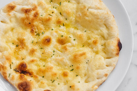 Фокачча с оливковым маслом и розмарином