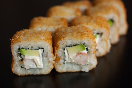 Темпура ролл с креветкой