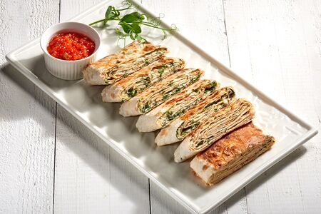 Лаваш армянский с домашним сыром и зеленью